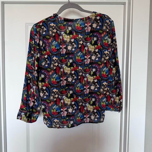 ALICE + OLIVIA Colby Silk Island Watercolor Blouse, Multicolor Size XS - Picture 3 of 6